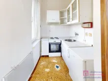 Prodej bytu 1+kk, Břeclav - Poštorná, Nádražní, 32 m2