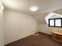 Pronájem bytu 1+1, Velké Pavlovice, 31 m2
