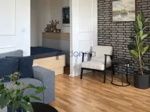 Pronájem bytu 1+kk, Praha, Zvěřinova, 49 m2