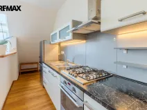 Pronájem bytu 2+kk, Praha - Bubeneč, Zelená, 52 m2