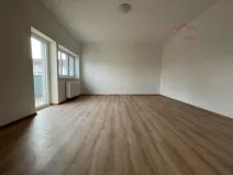Pronájem bytu 1+1, Chomutov, Ruská, 43 m2