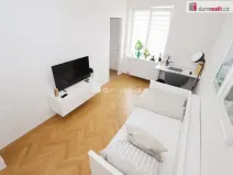 Pronájem bytu 1+1, Praha - Bubeneč, náměstí Interbrigády, 29 m2