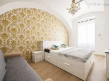 Pronájem bytu 2+kk, Praha - Žižkov, Prvního pluku, 45 m2