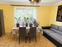 Prodej podílu 2/3 rodinného domu, Obecnice, 154 m2
