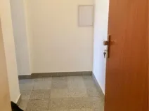 Pronájem bytu 1+kk, Praha - Vysočany, Freyova, 32 m2