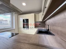 Pronájem bytu 3+kk, Hustopeče, U Větrolamu, 75 m2