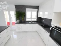 Prodej rodinného domu, Pinoso, Alicante, Španělsko, 245 m2