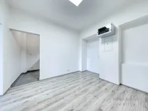 Pronájem kanceláře, Praha - Holešovice, U Výstaviště, 60 m2