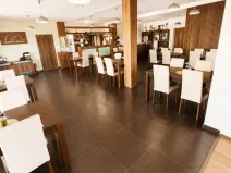 Pronájem restaurace, Bitozeves, 824 m2