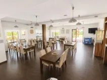 Pronájem restaurace, Bitozeves, 824 m2