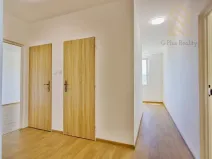 Prodej bytu 2+1, Chomutov, Holešická, 60 m2
