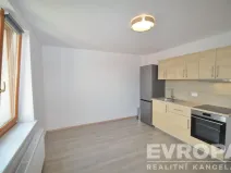 Pronájem bytu 1+kk, Praha - Smíchov, Na Václavce, 20 m2