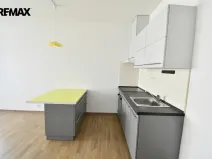 Pronájem bytu 1+kk, Hradec Králové - Nový Hradec Králové, Slunečná, 32 m2