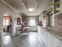 Prodej rodinného domu, Lesná - Háje, 178 m2