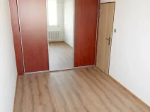 Pronájem bytu 3+1, Praha - Prosek, Zárybská, 67 m2