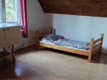 Pronájem atypického bytu, Praha - Uhříněves, Soumarská, 30 m2