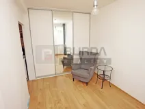Pronájem bytu 2+kk, Praha - Troja, Hnězdenská, 36 m2