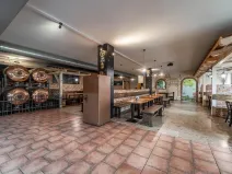 Pronájem restaurace, Praha - Braník, Branická, 610 m2