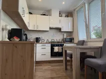Prodej bytu 3+1, Hrádek - Nová Huť, 1. máje, 67 m2
