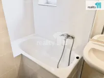 Pronájem bytu 2+kk, Praha - Hrdlořezy, Českobrodská, 35 m2