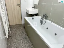 Pronájem bytu 3+kk, Praha - Hrdlořezy, Českobrodská, 65 m2