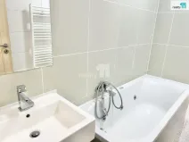 Pronájem bytu 3+kk, Praha - Hrdlořezy, Českobrodská, 65 m2