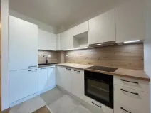 Pronájem bytu 1+kk, Bystřice nad Pernštejnem, Masarykovo náměstí, 41 m2