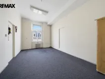 Prodej kanceláře, Karlovy Vary, Jaltská, 61 m2