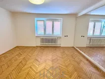 Pronájem bytu 3+kk, Praha - Žižkov, Jeseniova, 71 m2