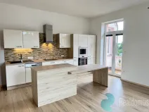 Pronájem bytu 2+kk, Včelná, 66 m2