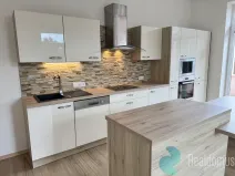 Pronájem bytu 2+kk, Včelná, 66 m2