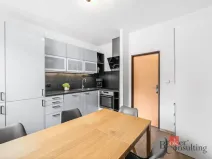 Pronájem bytu 4+1, Praha - Smíchov, Pod Fialkou, 94 m2