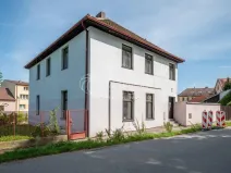Prodej rodinného domu, Vodňany - Vodňany II, nám. 5. května, 190 m2