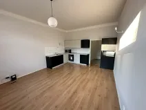 Pronájem bytu 1+kk, Praha - Vršovice, Kodaňská, 33 m2