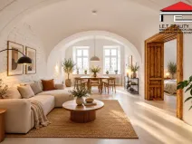 Prodej bytu 3+kk, Frýdek-Místek, Zámecké nám., 89 m2