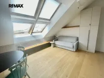 Pronájem bytu 1+kk, Praha - Libeň, Konšelská, 30 m2