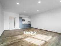 Pronájem bytu 1+kk, Praha - Michle, U plynárny, 43 m2