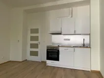 Pronájem bytu 1+kk, Praha - Vršovice, Přípotoční, 28 m2