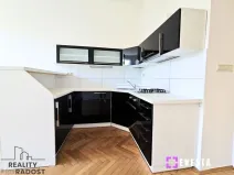 Pronájem bytu 2+kk, Praha - Nusle, náměstí Generála Kutlvašra, 55 m2