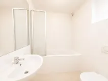 Pronájem bytu 2+kk, Praha - Holešovice, Komunardů, 86 m2