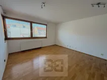 Pronájem bytu 1+kk, Hradec Králové, Na Střezině, 36 m2