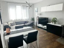 Pronájem bytu 3+1, Praha, Tasovská, 72 m2