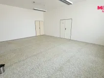 Pronájem kanceláře, Krnov - Pod Cvilínem, Chářovská, 348 m2