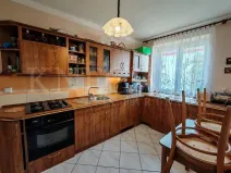 Prodej bytu 3+1, Ostrov, Hlavní třída, 76 m2