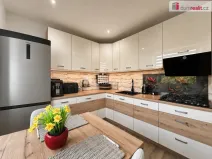 Prodej bytu 3+1, Sokolov, Sportovní, 70 m2