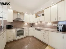 Prodej obchodního prostoru, Karlovy Vary, Moravská, 160 m2