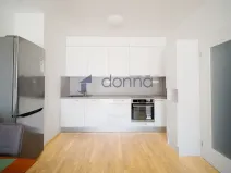 Pronájem bytu 2+kk, Praha, Pod stolovou horou, 57 m2