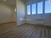 Pronájem bytu 2+kk, Praha - Holešovice, Osadní, 46 m2