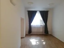 Pronájem bytu 1+kk, Praha - Vršovice, Karpatská, 23 m2
