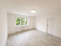 Pronájem bytu 2+1, Karlovy Vary - Stará Role, Závodu míru, 65 m2